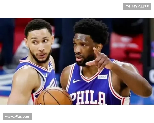 酋长左截锋西蒙斯首训表现抢眼 首轮秀肩负保护马霍姆斯重任 酋长左截锋西蒙斯首训表现抢眼 首轮秀肩负保护马霍姆斯重任